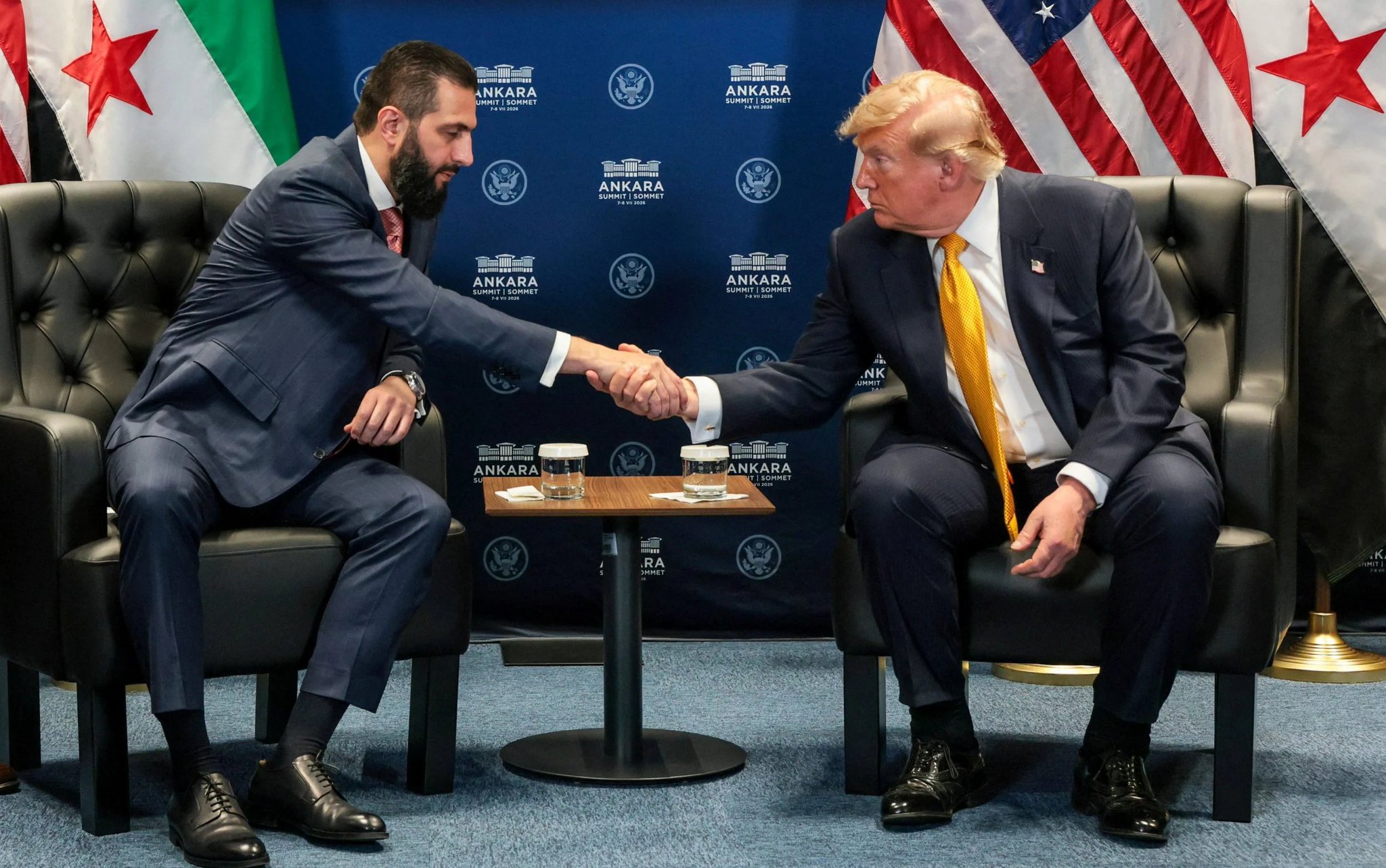 [Photo] JUST IN: 🇺🇸🇸🇾 President Trump officially removes Syria from designated state sponsors  [...]