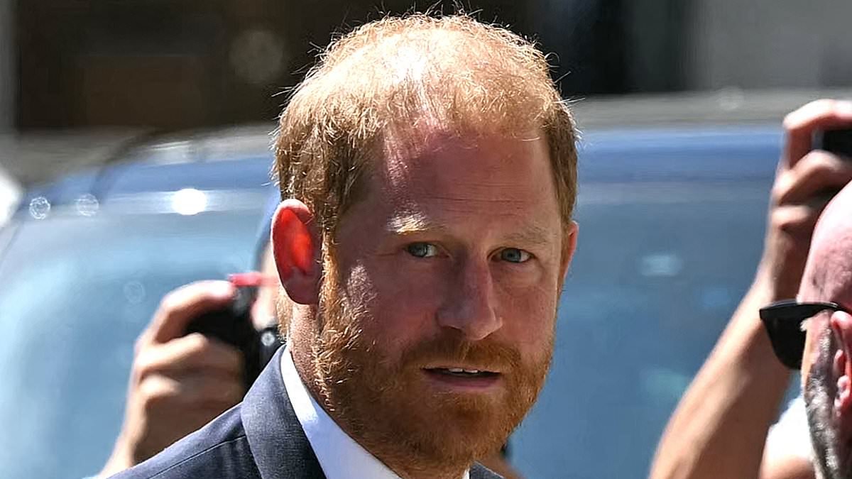 [Media] NEW - Prince Harry and celebrity claimants lose hacking and privacy case against Daily [...]