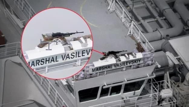 [Photo] 🇷🇺⚡️ — Russia has started installing weapons on its tankers, writes The Times.On the  [...]
